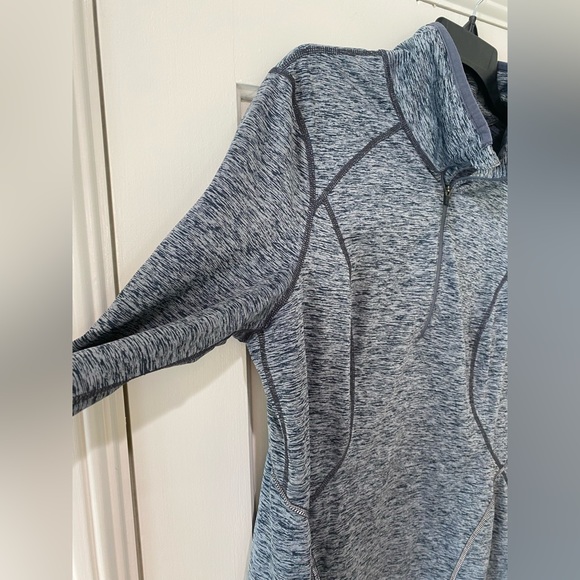 Zella workout muted blue grey marbled pullover sweatshirt top long sleeve - Picture 11 of 13